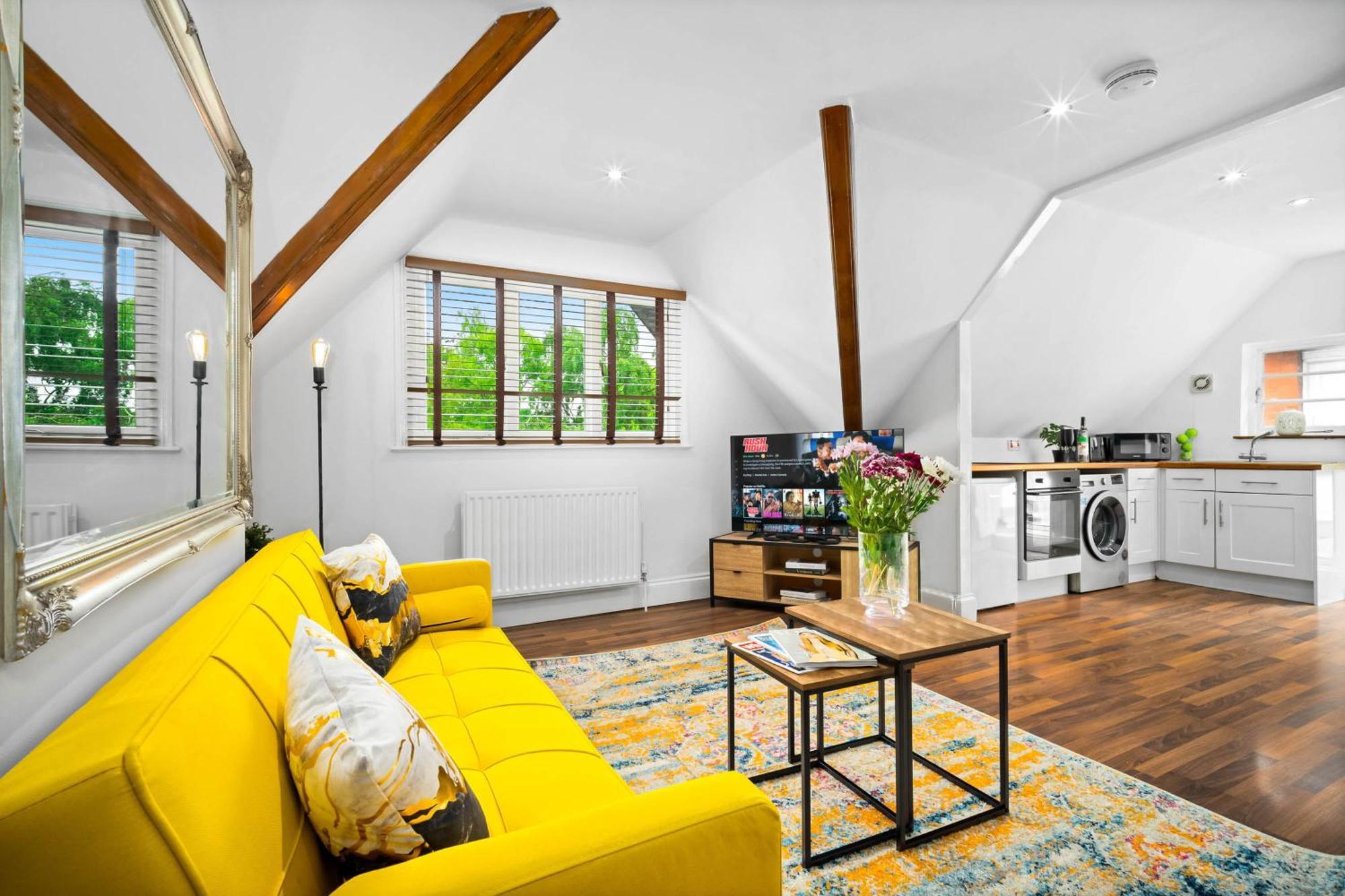 Stylish Apartment - Parking - Outdoor Terrace - Wolverhampton - Netlix - Wifi - 9Bpc Εξωτερικό φωτογραφία